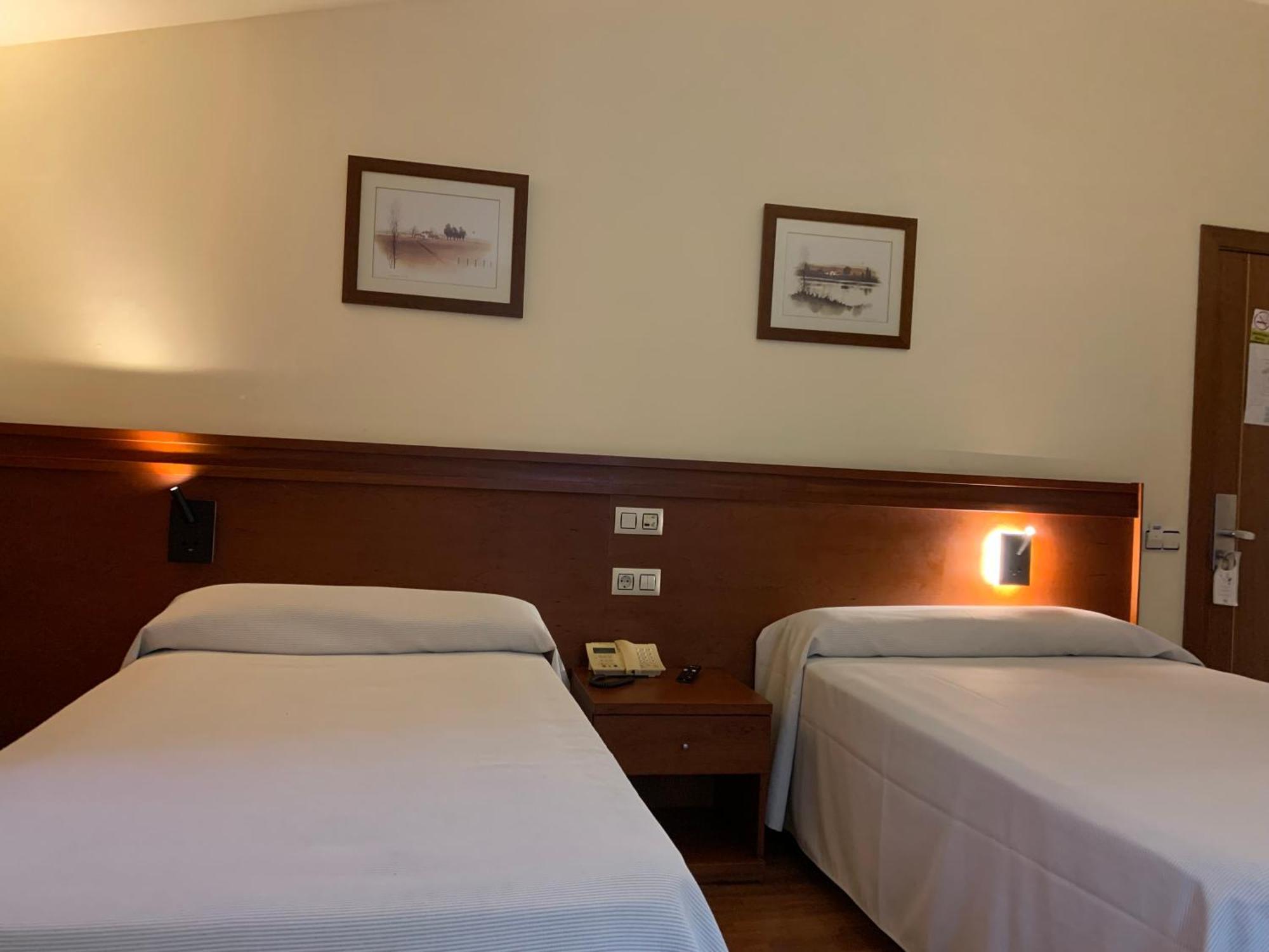 Hotel Barreiro Leira Extérieur photo